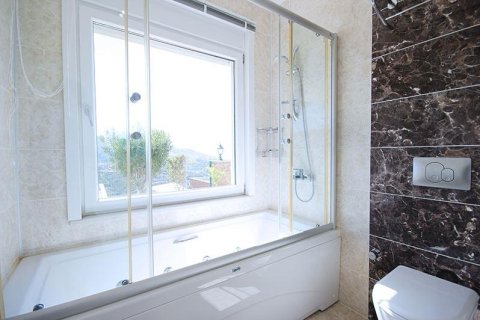 6 rooms Apartment in Lien Chieu, Vietnam No. 21975 12