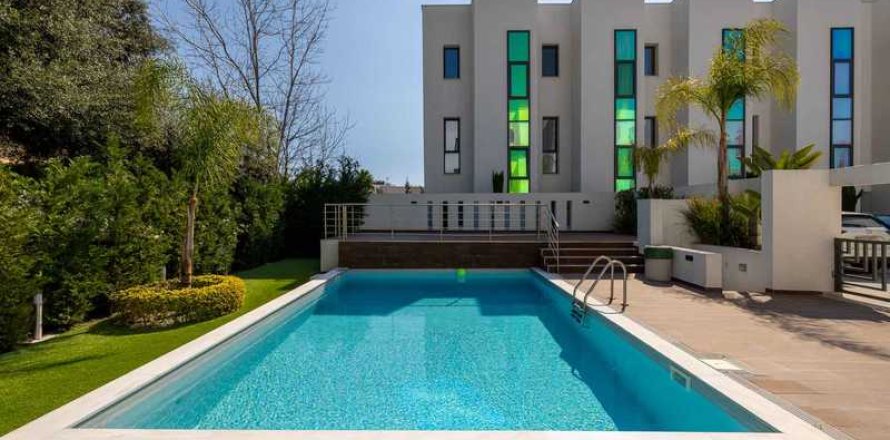 Мезонет с 3 спальнями в Лимассол, Кипр №100771