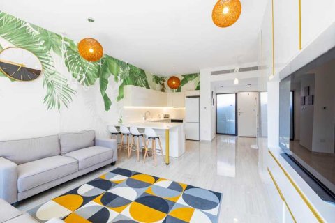 Мезонет с 3 спальнями в Лимассол, Кипр №100771 3