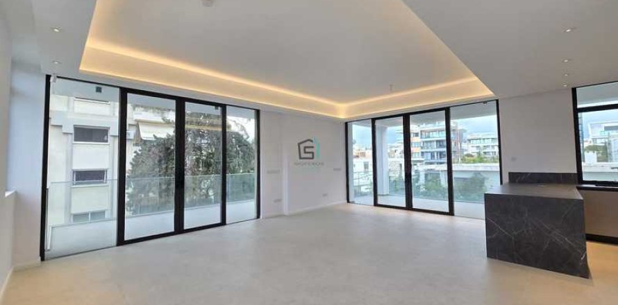 2 bedrooms Apartment in Limassol, Cyprus No. 78075