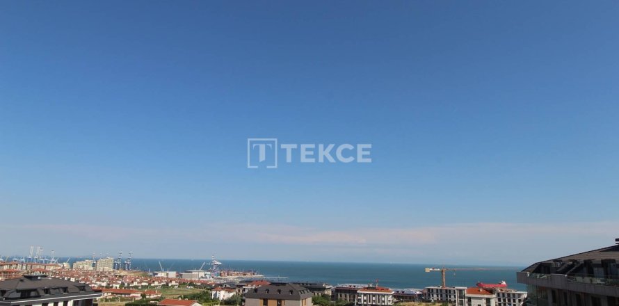 4 dormitorios Apartment en Beylikduezue, Turkey No. 86818