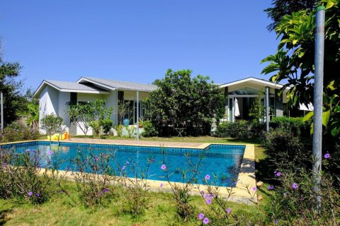 6 bedrooms House in Chiang Mai, Thailand No. 98223 13