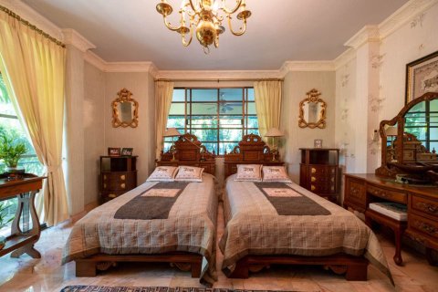 4 bedrooms House in Chiang Mai, Thailand No. 97751 16