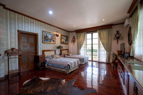 4 bedrooms House in Chiang Mai, Thailand No. 97751 14