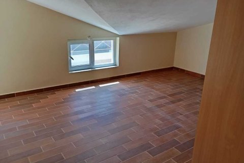 101m² Apartment in Argyroupoli, Greece No. 107556 9