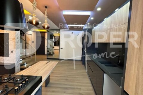 4 habitaciones Apartment en Muratpasa, Turkey No. 11580