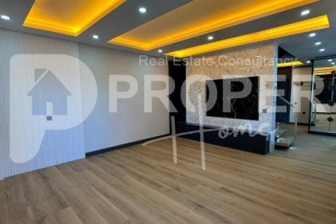 Квартира с 4 комнатами в Binh Thuy, Вьетнам №11580 11