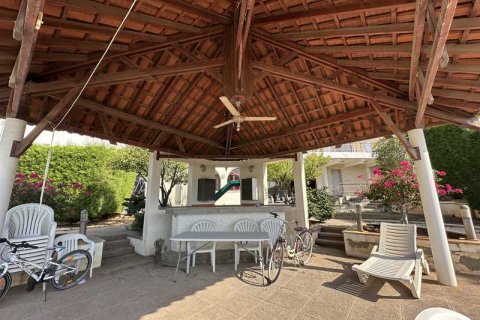 7 bedrooms Villa in Limassol, Cyprus No. 70683 13