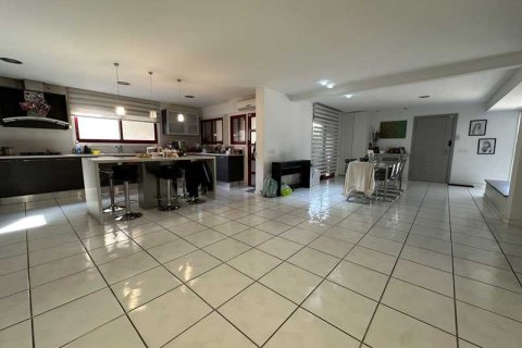 7 bedrooms Villa in Limassol, Cyprus No. 70683 8