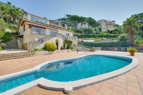 5 bedrooms Villa in Lloret de Mar, Spain No. 111044