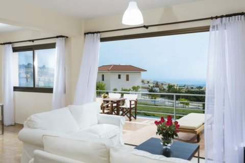 2 rooms Villa in Paphos, Cyprus No. 105191 3