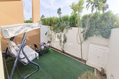 Таунхаус с 3 спальнями в Намтыльем, Вьетнам №94531 2