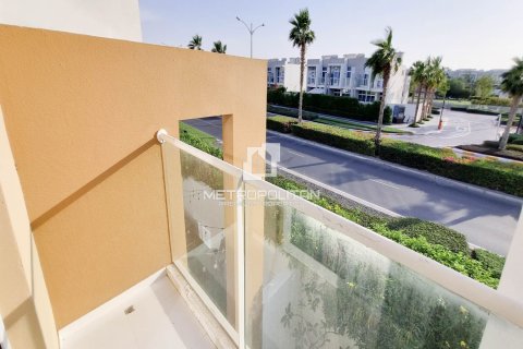 Таунхаус с 3 спальнями в Намтыльем, Вьетнам №94531 17