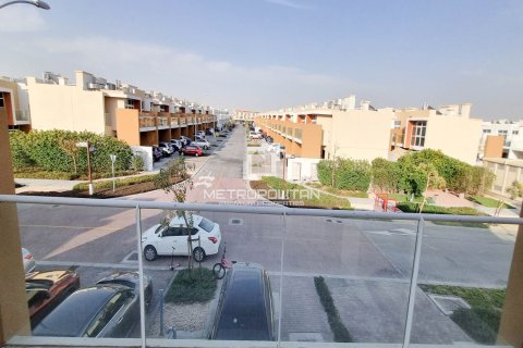 Таунхаус с 3 спальнями в Намтыльем, Вьетнам №94531 16