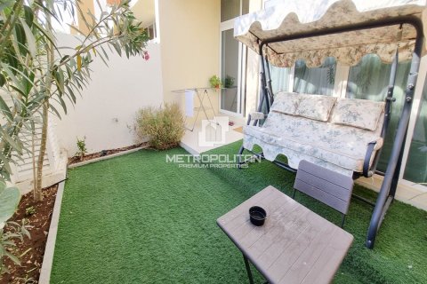 Таунхаус с 3 спальнями в Намтыльем, Вьетнам №94531 4