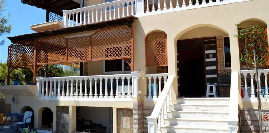 3 bedrooms Villa in Vari, Greece No. 59447