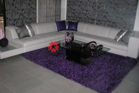 5 dormitorios Villa en Oroklini, Cyprus No. 82719 7