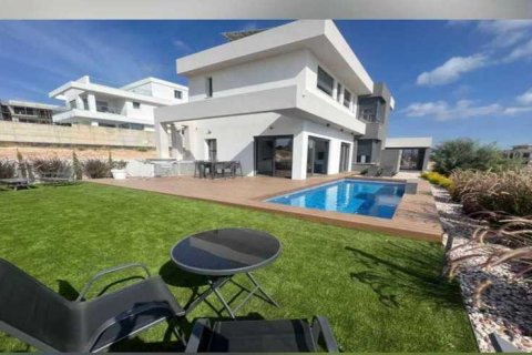 4 chambres House à Agios Athanasios, Cyprus No. 78626 1