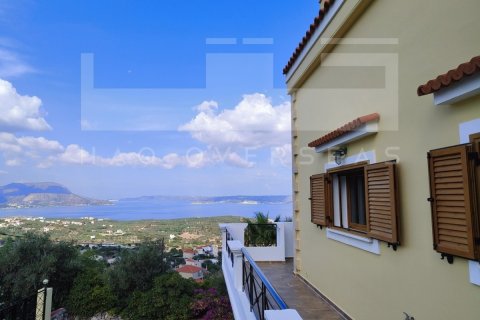 3 bedrooms Villa in Chania, Greece No. 64943 2