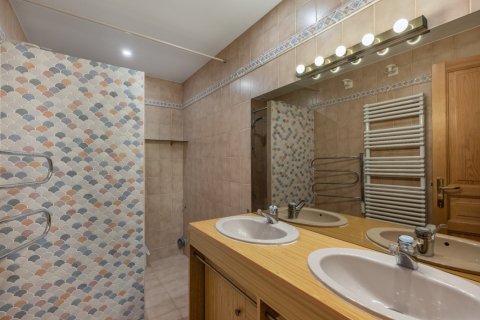 3 bedrooms Apartment in Savoie, France No. 99515 8