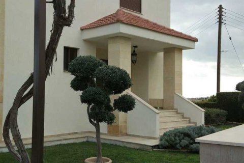 5 chambres House à Agios Athanasios, Cyprus No. 69701 2