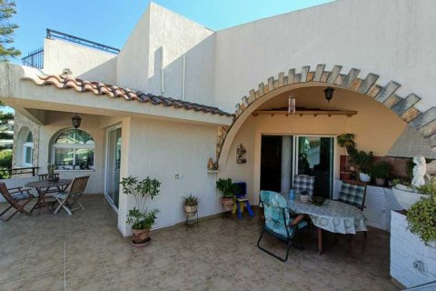 6 bedrooms House in Germasogeia, Cyprus No. 28671 4