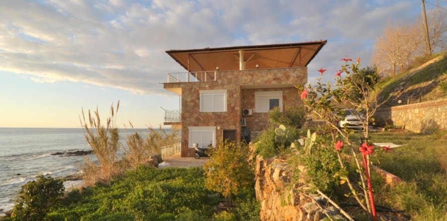 3 bedrooms Villa in Chau Lang, Vietnam No. 113953