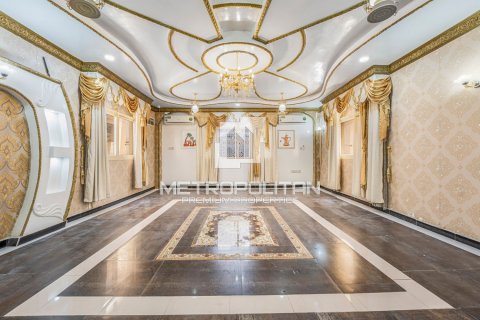 8 bedrooms Villa in An Giang, Vietnam No. 7690 7