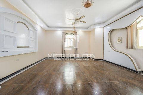 8 bedrooms Villa in An Giang, Vietnam No. 7690 21