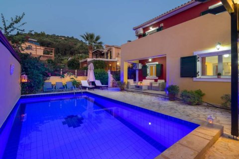 3 bedrooms House in Zakynthos, Greece No. 24562 2