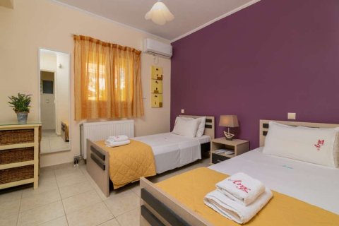 3 bedrooms House in Zakynthos, Greece No. 24562 10