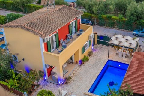 3 bedrooms House in Zakynthos, Greece No. 24562 3