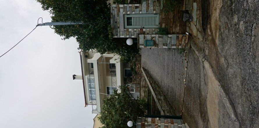 5 bedrooms House in Euboea, Greece No. 54824