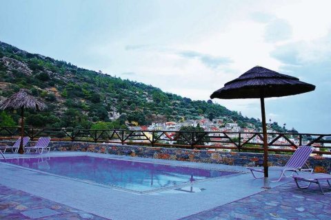 2 bedrooms Villa in Agios Nikolaos, Greece No. 108828 3