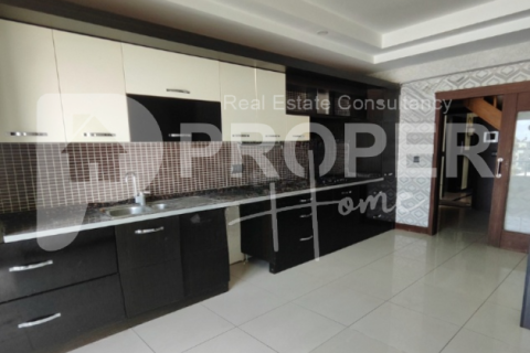 6 rooms Apartment in Thanh Khe, Vietnam No. 12796 6