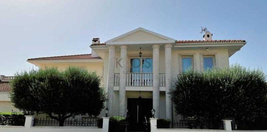 6 bedrooms House in Enkomi, Cyprus No. 101712