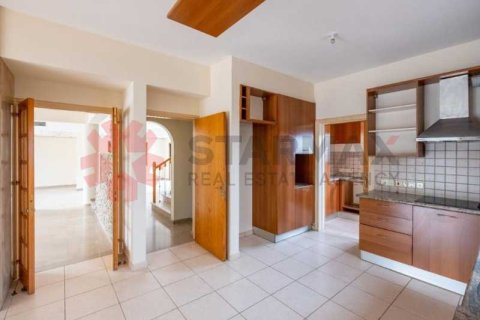 3 bedrooms House in Strovolos, Cyprus No. 82431 15