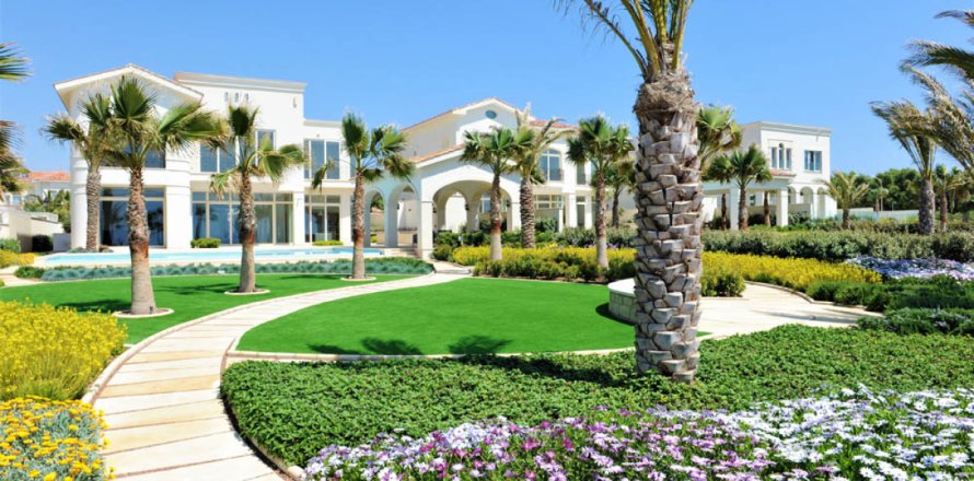 6 chambres Villa à Larnaca, Cyprus No. 105641