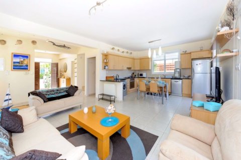 5 bedrooms Villa in Protaras, Cyprus No. 66448 4