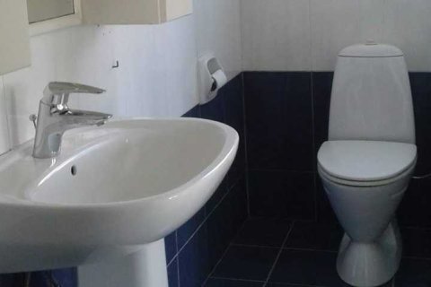 4 bedrooms House in Agios Tychonas, Cyprus No. 31740 12