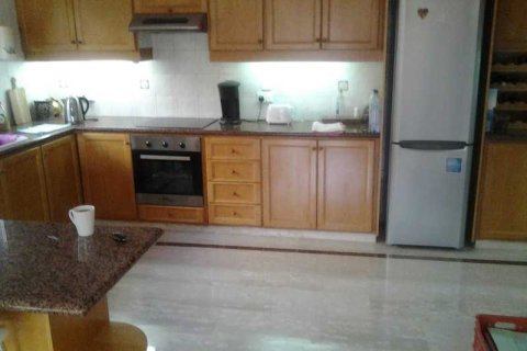 4 bedrooms House in Agios Tychonas, Cyprus No. 31740 4