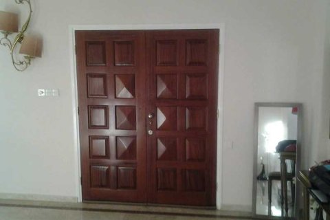 4 bedrooms House in Agios Tychonas, Cyprus No. 31740 2