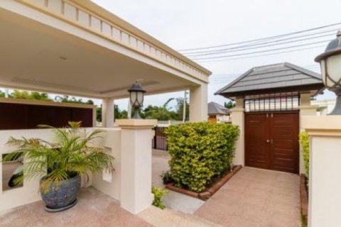 3 bedrooms Villa in Hua Hin, Thailand No. 95883 4