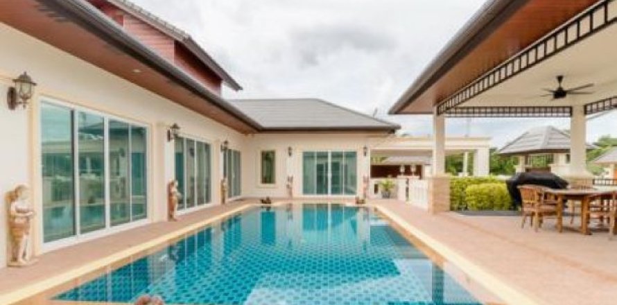3 bedrooms Villa in Hua Hin, Thailand No. 95883