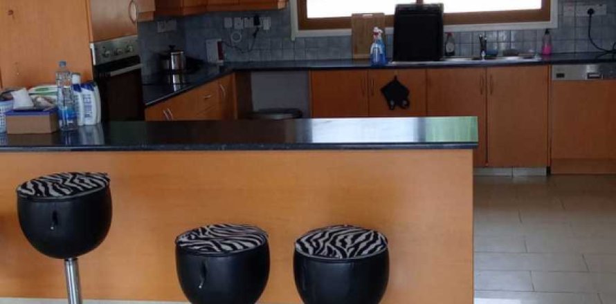 3 dormitorios House en Aradippou, Cyprus No. 30174