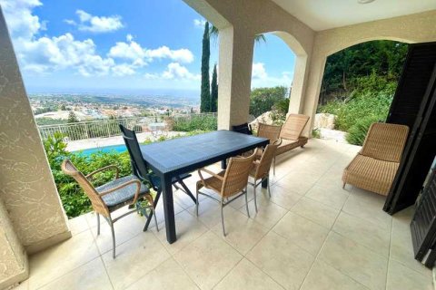 4 bedrooms Villa in Tala, Cyprus No. 100574 3