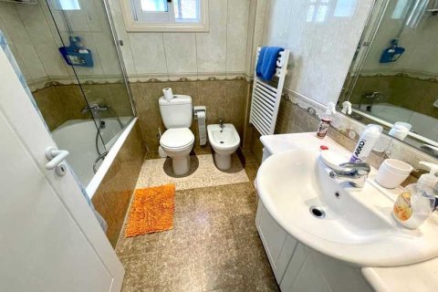 4 bedrooms Villa in Tala, Cyprus No. 100574 12