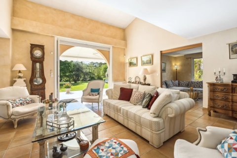 5 chambres Villa à Châteauneuf-Grasse, France No. 99774 8