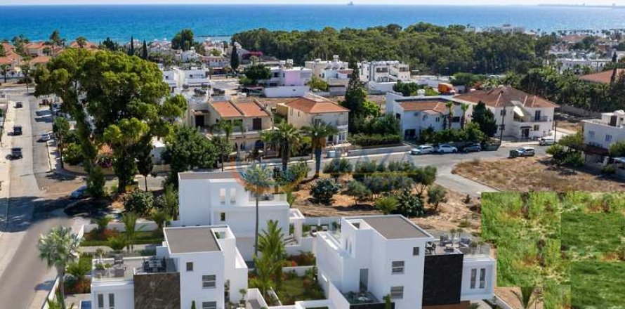 4 bedrooms House in Pyla, Cyprus No. 76815