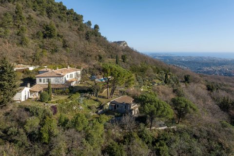 Вилла с 6 спальнями в Ванс, Франция №78789 11